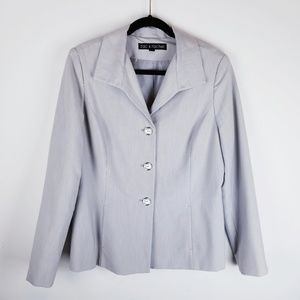Zac and Rachel grey three button work blazer 14